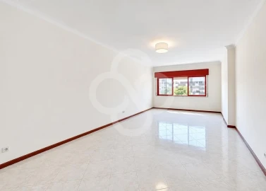 Apartamento T2 para Venda em Algueirão-Mem Martins