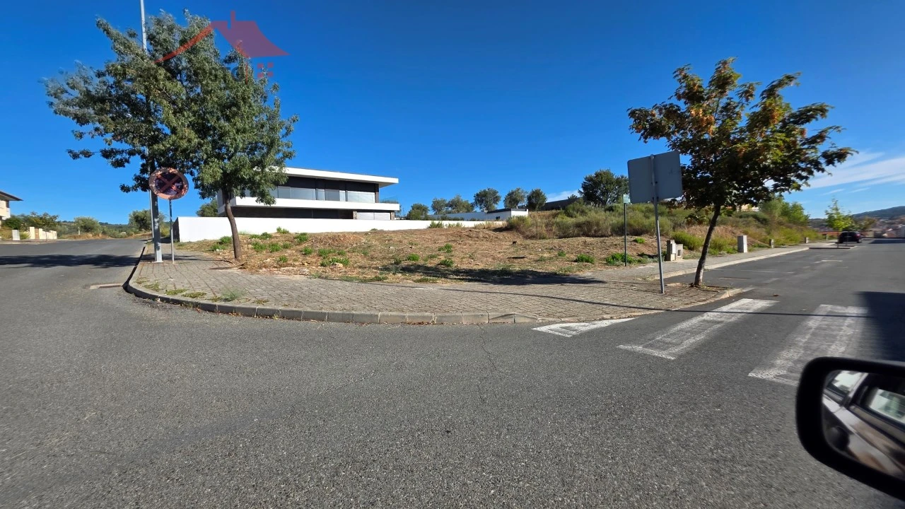 Terreno para Venda em Macedo de Cavaleiros Foto 4