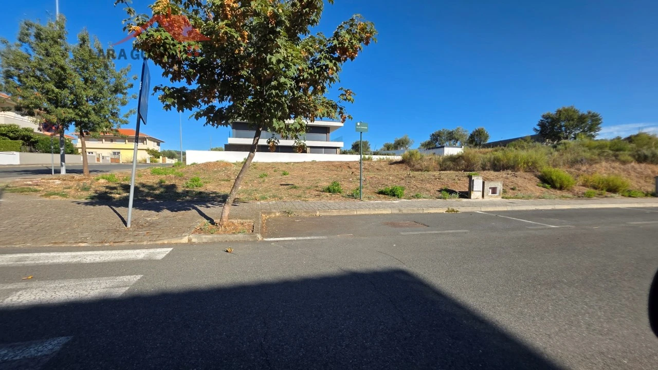 Terreno para Venda em Macedo de Cavaleiros Foto 5