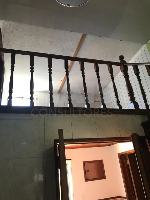 Moradia para Venda em Charneca de Caparica e Sobreda