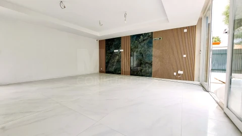 Moradia T3 para Venda em Alcantarilha e Pêra