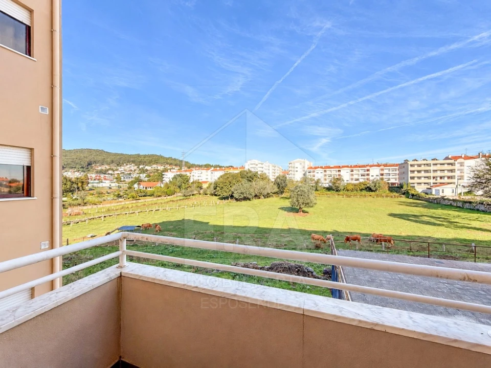 Apartamento T2 para Venda em Santa Marta de Portuzelo Foto 11
