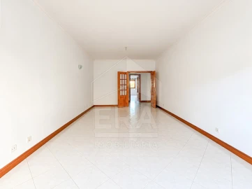Apartamento T2 para Venda em Santa Marta de Portuzelo