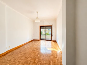 Apartamento T2 para Venda em Santa Marta de Portuzelo