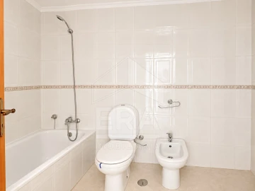 Apartamento T2 para Venda em Santa Marta de Portuzelo