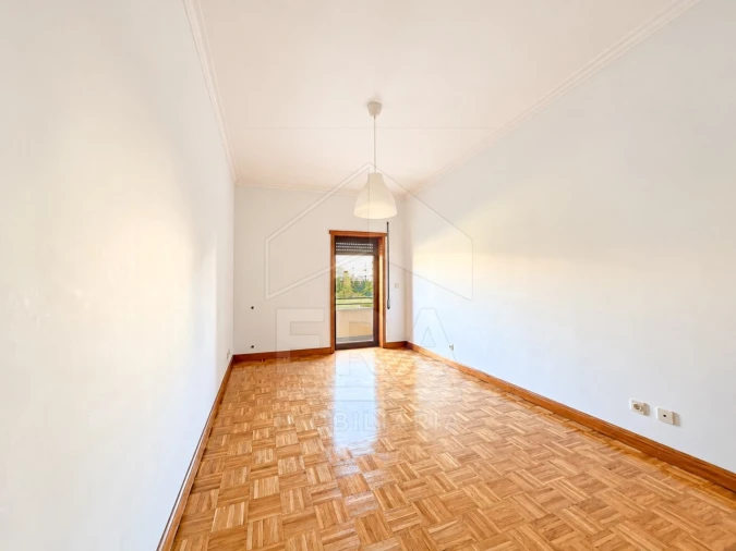 Apartamento T2 para Venda em Santa Marta de Portuzelo Foto 9