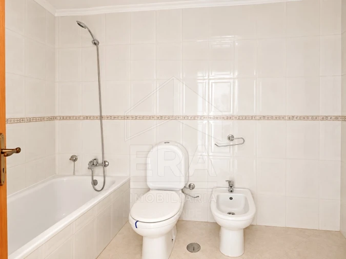 Apartamento T2 para Venda em Santa Marta de Portuzelo Foto 12