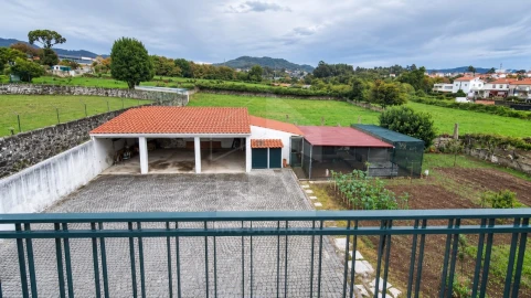 Moradia T5 para Venda em Geraz do Lima (Santa Maria, Santa Leocádia, Moreira), Deão