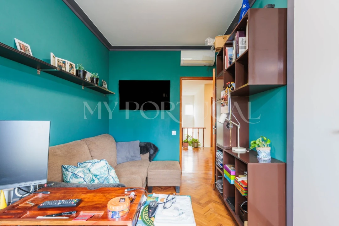 Moradia T5 para Venda em Carcavelos e Parede Foto 22