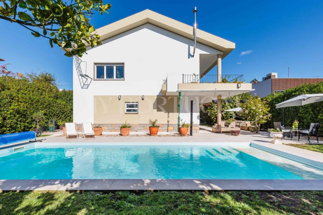 Moradia T5 para Venda em Carcavelos e Parede Foto 3