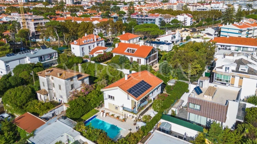 Moradia T5 para Venda em Carcavelos e Parede
