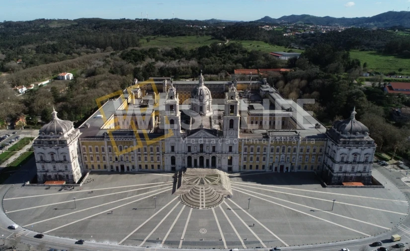 Armazém para Venda em Igreja Nova e Cheleiros Foto 22