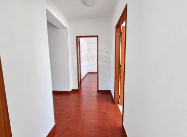 Apartamento T3 para Venda em Marvila, Ribeira Santarém, São Salvador, São Nicolau