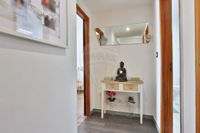 Apartamento T1 para Venda em Cacém e São Marcos
