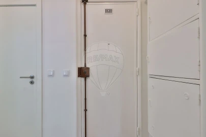 Apartamento T2 para Venda em Benfica