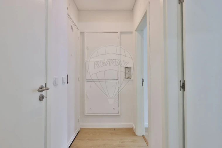 Apartamento T2 para Venda em Benfica Foto 17