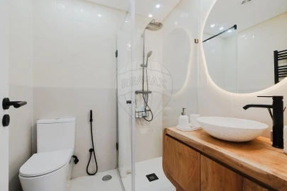Apartamento T1 para Venda em Carcavelos e Parede