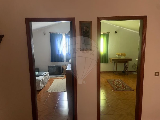Moradia T3 para Venda em Aradas Foto 8