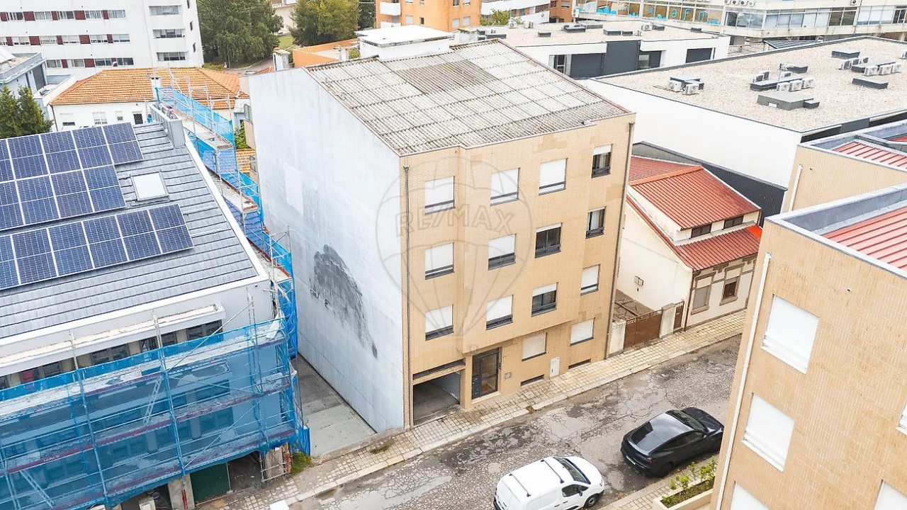 Apartamento T2 para Arrendamento em Paranhos Foto 23