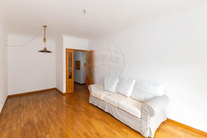 Apartamento T2 para Arrendamento em Paranhos