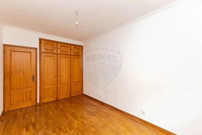Apartamento T2 para Arrendamento em Paranhos