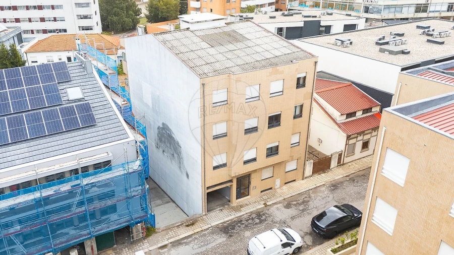 Apartamento T2 para Arrendamento em Paranhos Foto 23