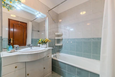 Apartamento T3 para Venda em Castanheira do Ribatejo e Cachoeiras