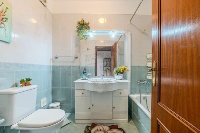 Apartamento T3 para Venda em Castanheira do Ribatejo e Cachoeiras