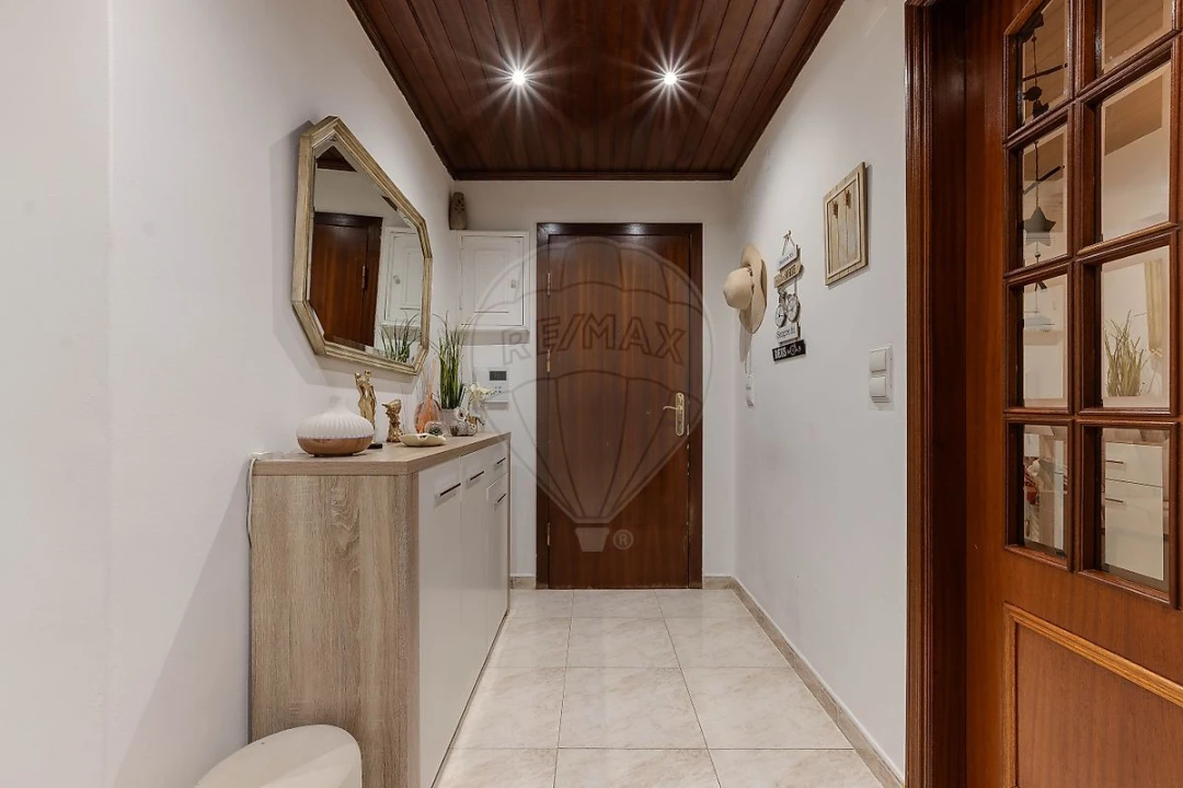 Apartamento T3 para Venda em Castanheira do Ribatejo e Cachoeiras Foto 5