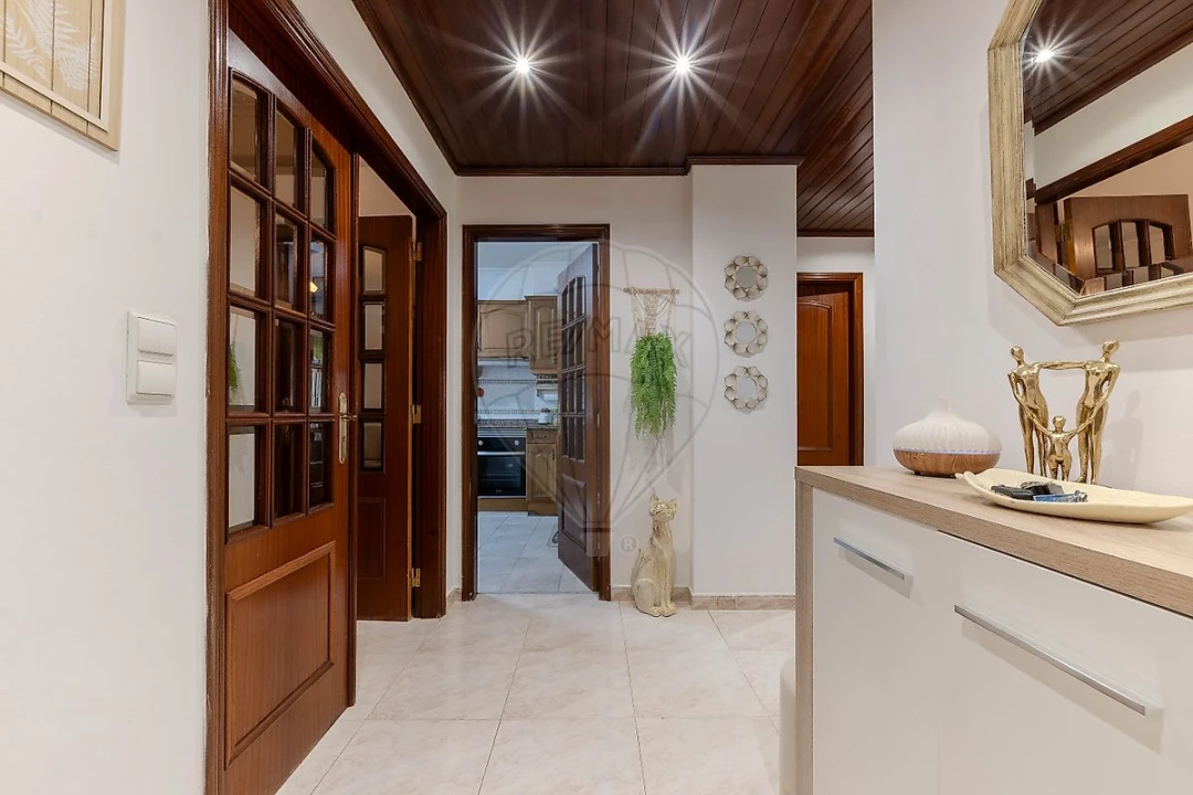Apartamento T3 para Venda em Castanheira do Ribatejo e Cachoeiras Foto 4