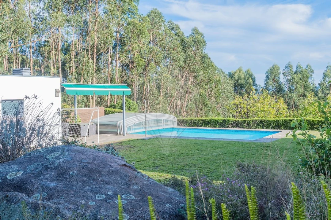 Moradia T5 para Venda em Eiriz Foto 7