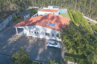 Moradia T5 para Venda em Eiriz