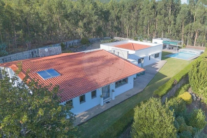 Moradia T5 para Venda em Eiriz