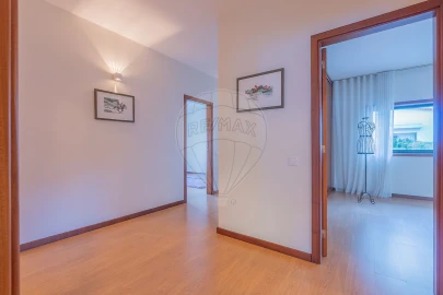 Moradia T5 para Venda em Eiriz