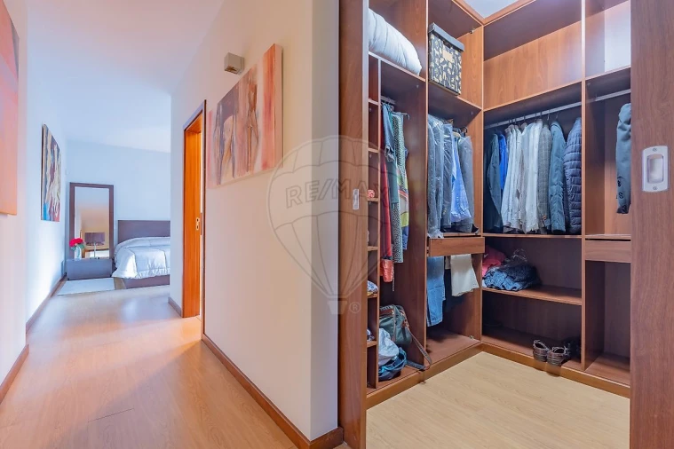 Moradia T5 para Venda em Eiriz Foto 47