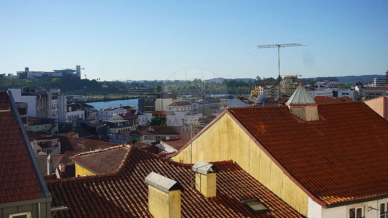 Apartamento T3 para Venda em Sé Nova, Santa Cruz, Almedina e São Bartolomeu Foto 26