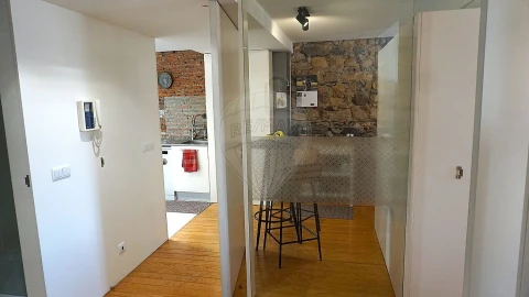 Apartamento T3 para Venda em Sé Nova, Santa Cruz, Almedina e São Bartolomeu