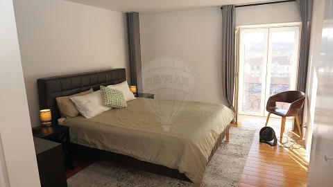 Apartamento T3 para Venda em Sé Nova, Santa Cruz, Almedina e São Bartolomeu