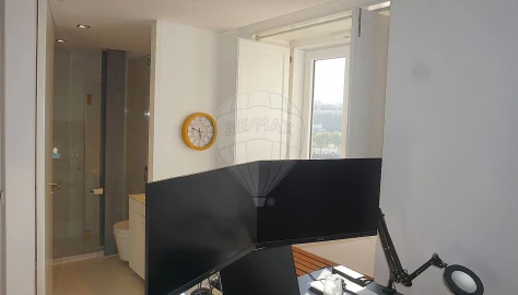 Apartamento T3 para Venda em Sé Nova, Santa Cruz, Almedina e São Bartolomeu
