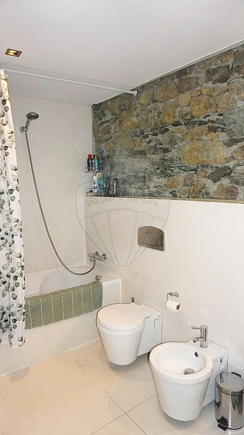 Apartamento T3 para Venda em Sé Nova, Santa Cruz, Almedina e São Bartolomeu