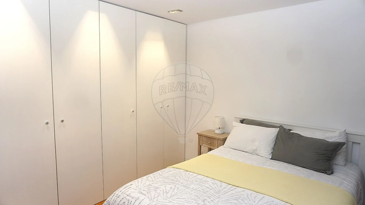 Apartamento T3 para Venda em Sé Nova, Santa Cruz, Almedina e São Bartolomeu Foto 12