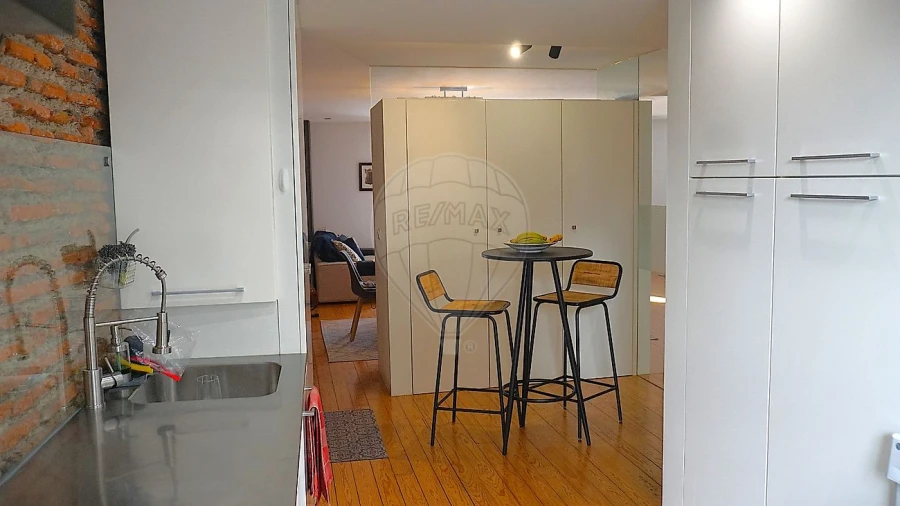 Apartamento T3 para Venda em Sé Nova, Santa Cruz, Almedina e São Bartolomeu Foto 4