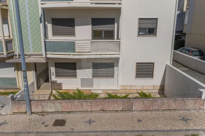 Apartamento T2 para Venda em Santo Antonio dos Olivais