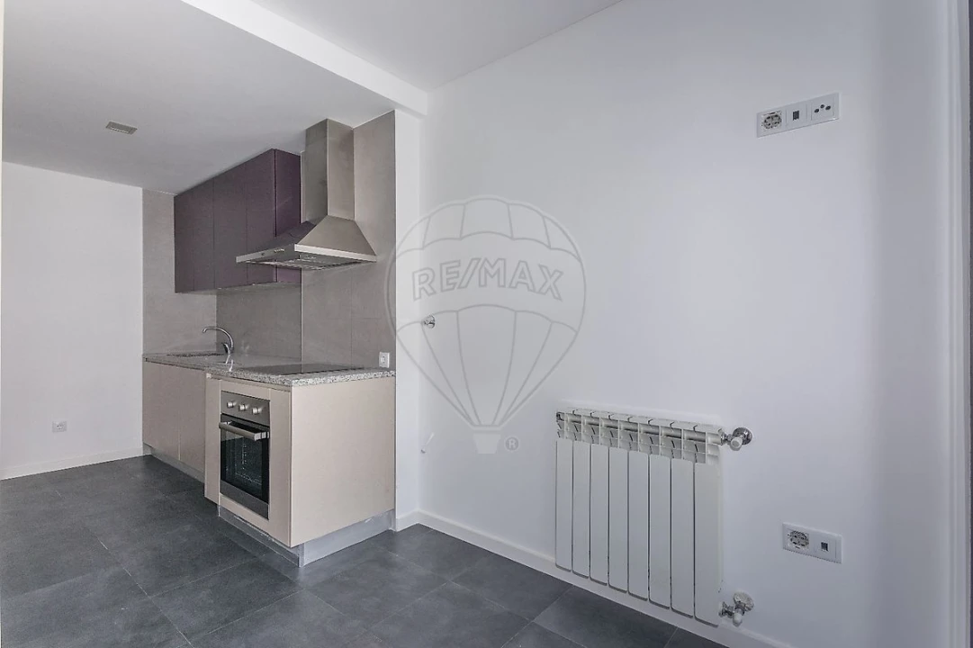 Apartamento T2 para Venda em Santo Antonio dos Olivais Foto 14