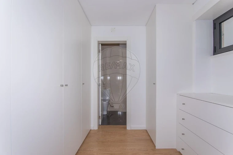 Apartamento T2 para Venda em Santo Antonio dos Olivais Foto 22