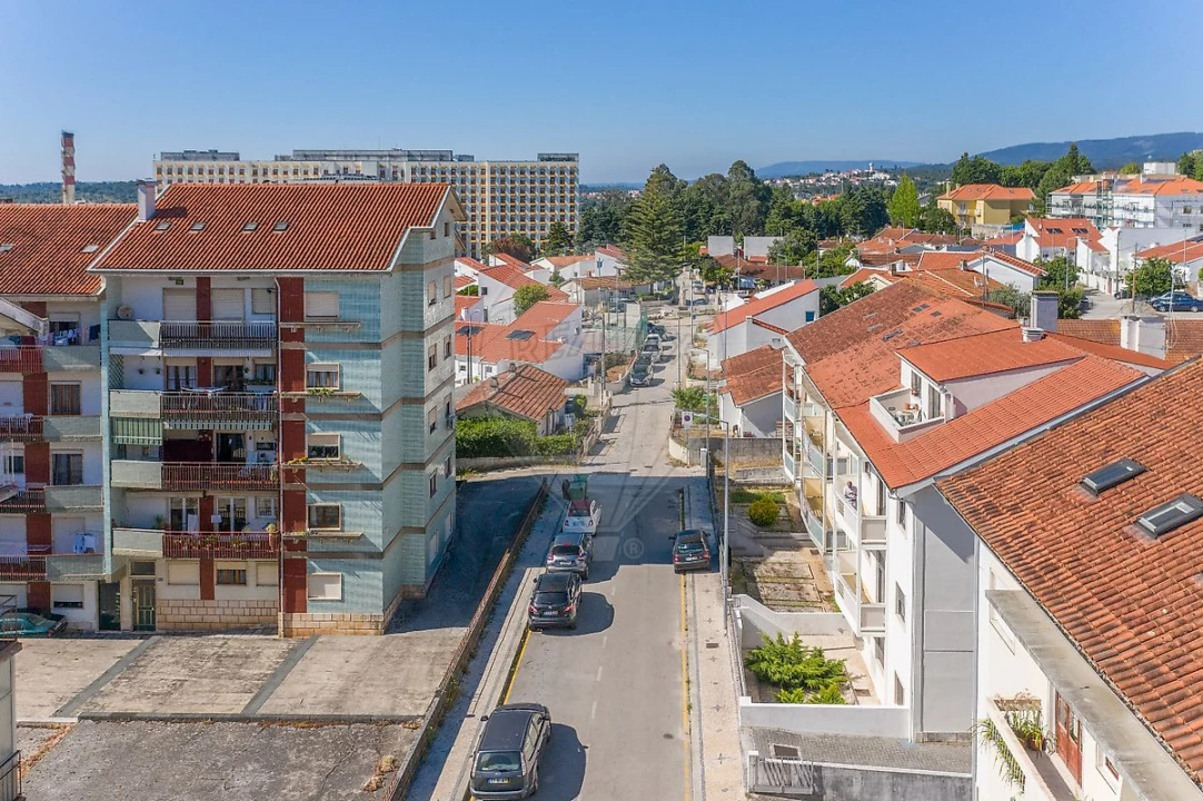 Apartamento T2 para Venda em Santo Antonio dos Olivais Foto 21
