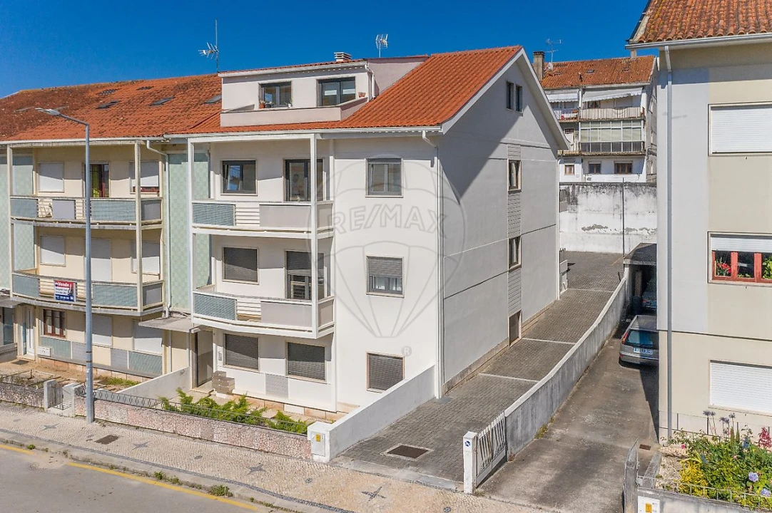 Apartamento T2 para Venda em Santo Antonio dos Olivais Foto 16