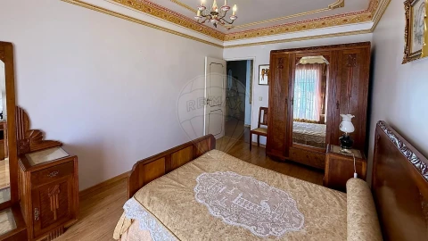 Apartamento T2 para Venda em Fundão, Valverde, Donas, A. Joanes, A. Nova Cabo