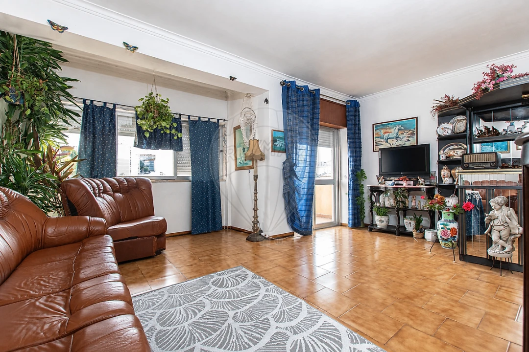 Apartamento T2 para Venda em Massamá e Monte Abraão Foto 4