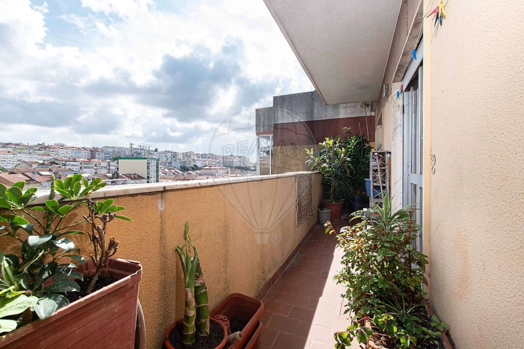 Apartamento T2 para Venda em Massamá e Monte Abraão Foto 7